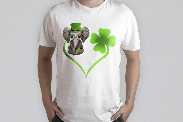 The Fly Dumbo Elephant Irish Shamrock Hippie Peace sign St Patrick Day Flowery Round Car Magnet T-Shirt