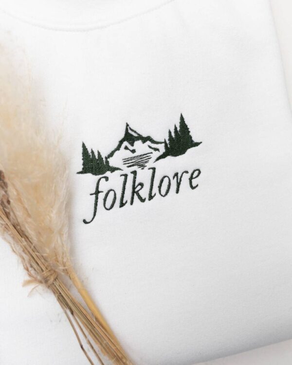 Vintage Embroidered Sweatshirt The Folklore Mountains