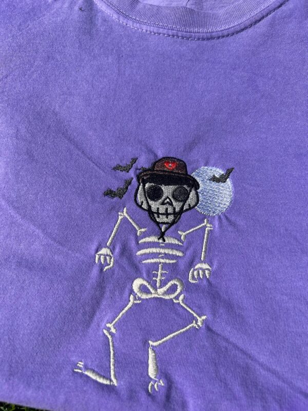 Vintage Embroidered Sweatshirt Un Verano Sin Ti Bad Bunny Skeleton