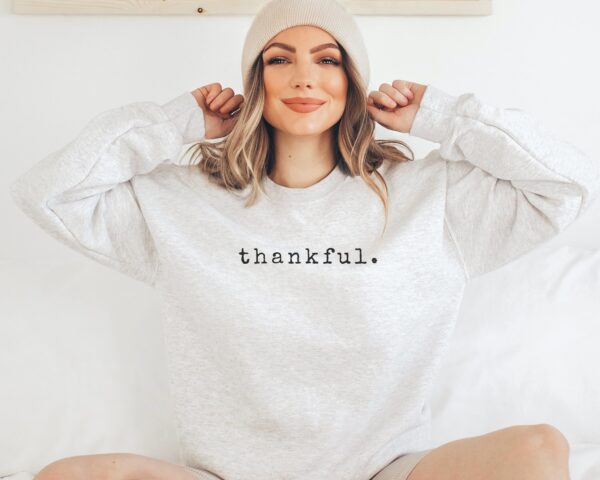 Minimalist Fall Sweatshirt Thankful Gift For Thanksgiving