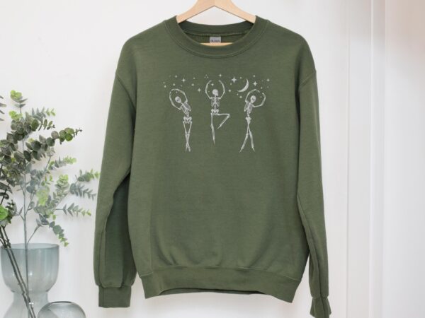 Vintage Embroidered Sweatshirt Under The Starlight Dancing Skeleton