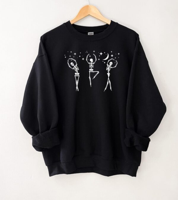 Vintage Embroidered Sweatshirt Under The Starlight Dancing Skeleton