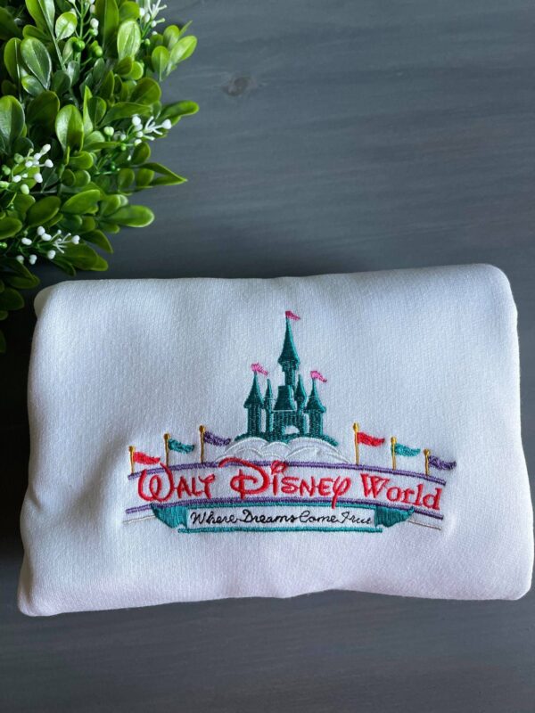 Disney Embroidered Sweatshirt Walt World Where Dreams Come True