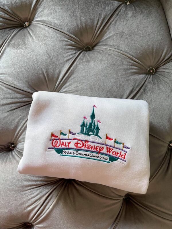 Disney Embroidered Sweatshirt Walt World Where Dreams Come True