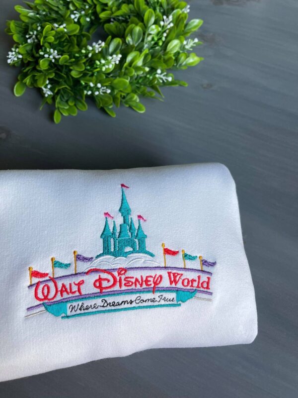 Disney Embroidered Sweatshirt Walt World Where Dreams Come True