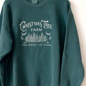 Vintage Embroidered Sweatshirt Christmas Tree Farm