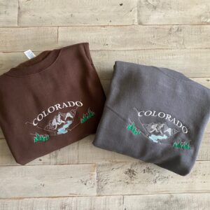 Vintage Mountain Colorado Embroidered Sweatshirt