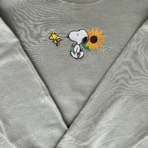 Vintage Embroidered Sweatshirt Snoopy Sunflower