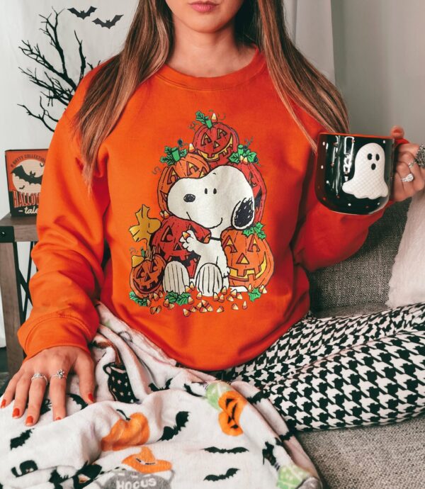 Vintage Pumpkin Snoopy Halloween Thanksgiving Sweatshirt