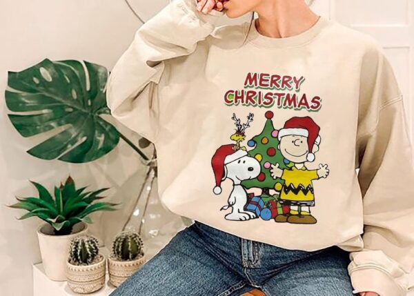 Vintage Merry Christmas Snoopy Charlie Hoodie Sweatshirt Tee