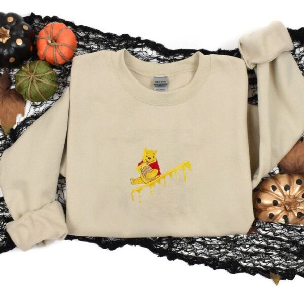 Vintage Embroidered Sweatshirt Winnie The Pooh Swoosh