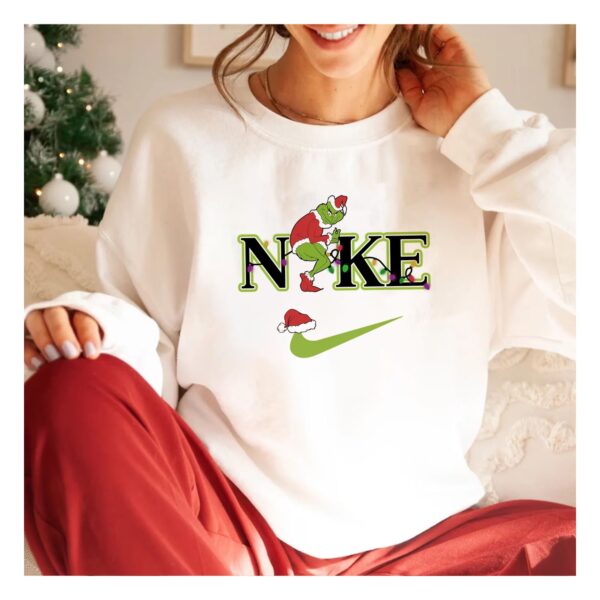 Vintage Nike Sweatshirt Matching Funny Grinch