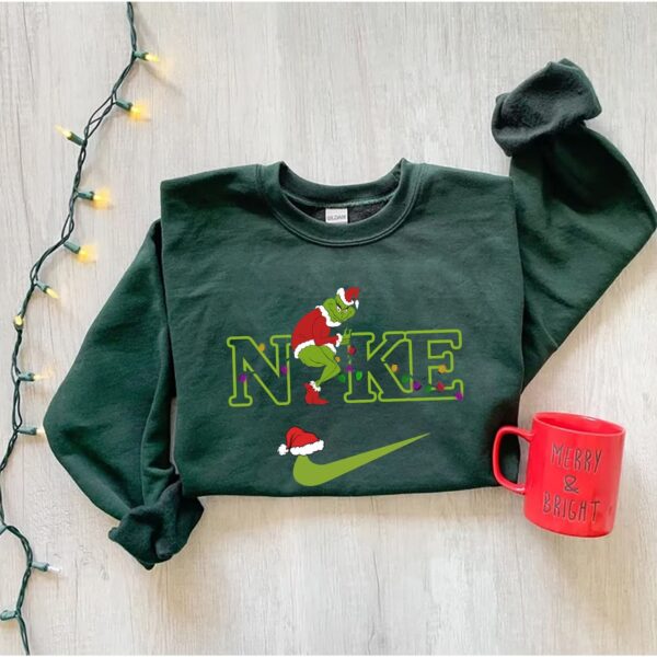 Vintage Nike Sweatshirt Matching Funny Grinch