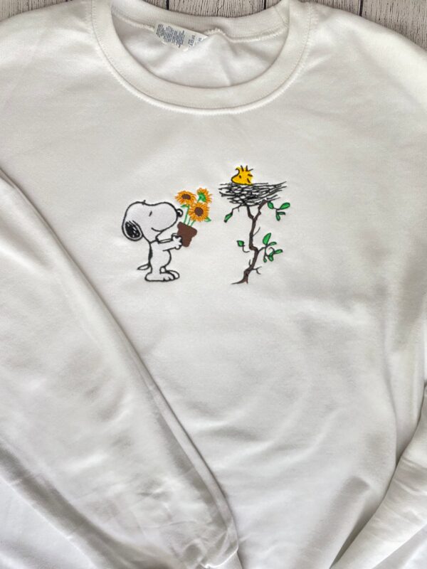 Vintage Embroidered Sweatshirt Snoopy Gratitude