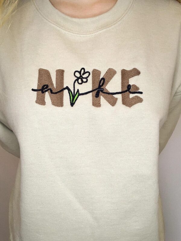 Nike Embroidered Sweatshirt Matching Floral Cursive