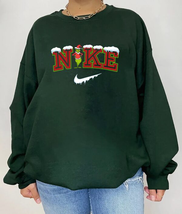 Vintage Nike Sweatshirt Matching Grinch Christmas Snow