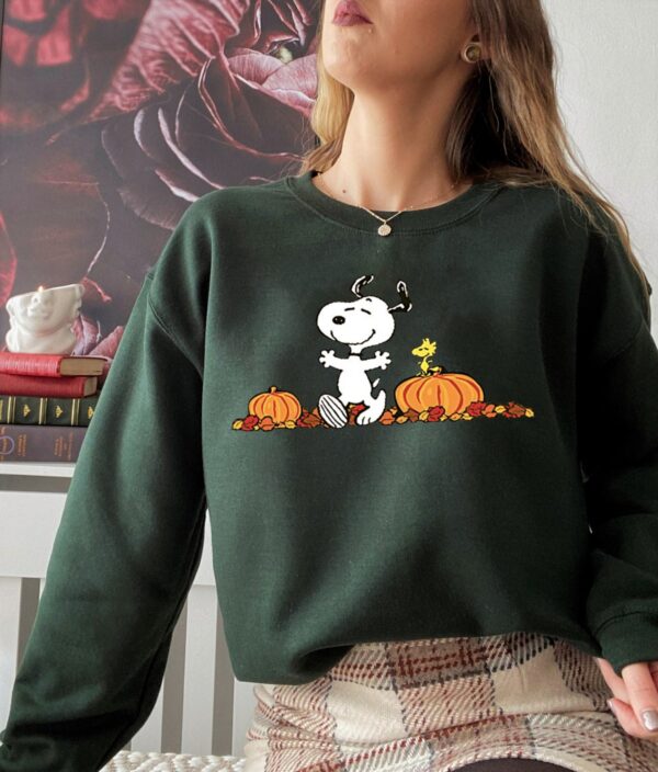 Snoopy Autumn Pumpkins Halloween Thanksgiving Sweatshirt