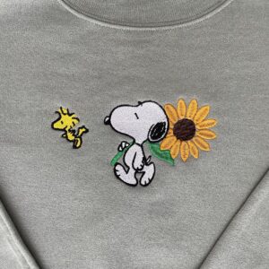 Vintage Embroidered Sweatshirt Snoopy Sunflower