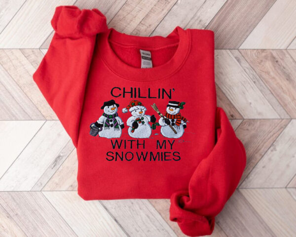 Vintage Embroidered Chillin’ With My Snowmies Sweatshirt