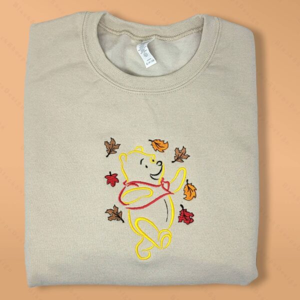 Vintage Winnie the Pooh Autumnm Leaves Embroidered Sweatshirt