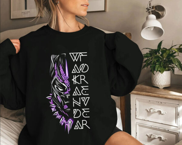 Wakanda Forever Black Panther Sweatshirt