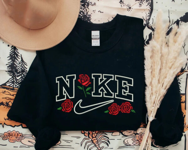 Nike Valentiens Roses Embroidered Sweatshirt