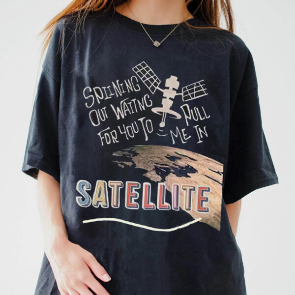 Harry’s House Album Satellite Spining Out Waiting For You Shirt