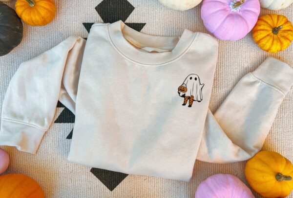 Halloween Ghost Embroidered Sweatshirt