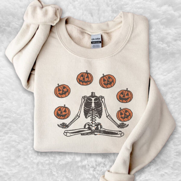 Skeleton Pumpkin Halloween Embroidered Sweatshirt