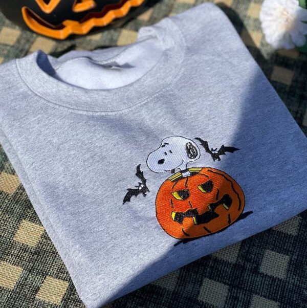 Snoopy Pumpkin Halloween Embroidered Sweatshirt